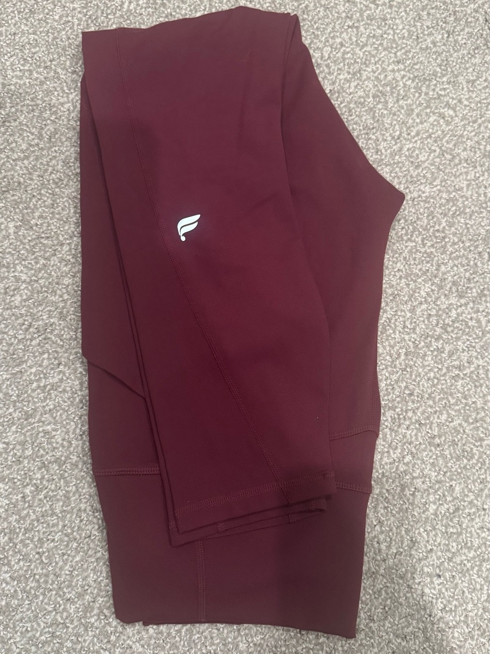 Fabletics Merlot Oasis Pure-luxe pocket 7/8 high waisted Medium EUC BURGUNDY